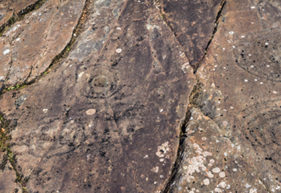 Rock carvings at Achnabreac
