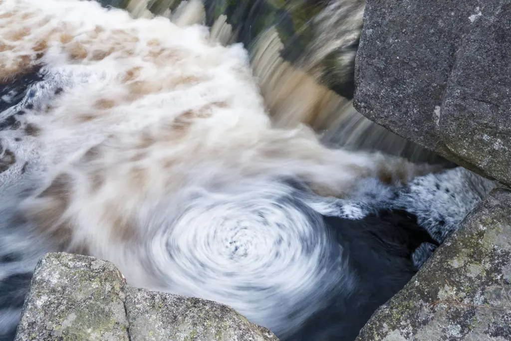  A long exposure shot of a short waterfall at Otter Pool, Raider's Road.