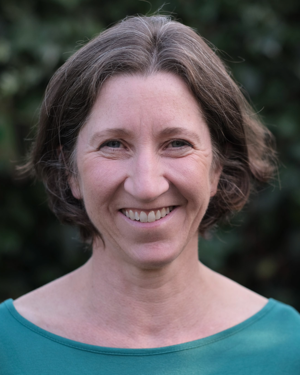 Portrait image of Jo Ellis